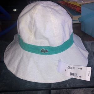 🆕Lacoste bucket hat
